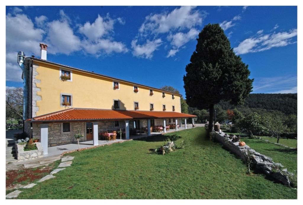 Villa Calussovo Ripenda Kras Экстерьер фото