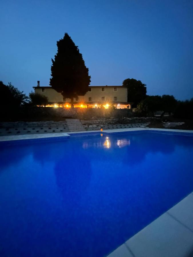 Villa Calussovo Ripenda Kras Экстерьер фото